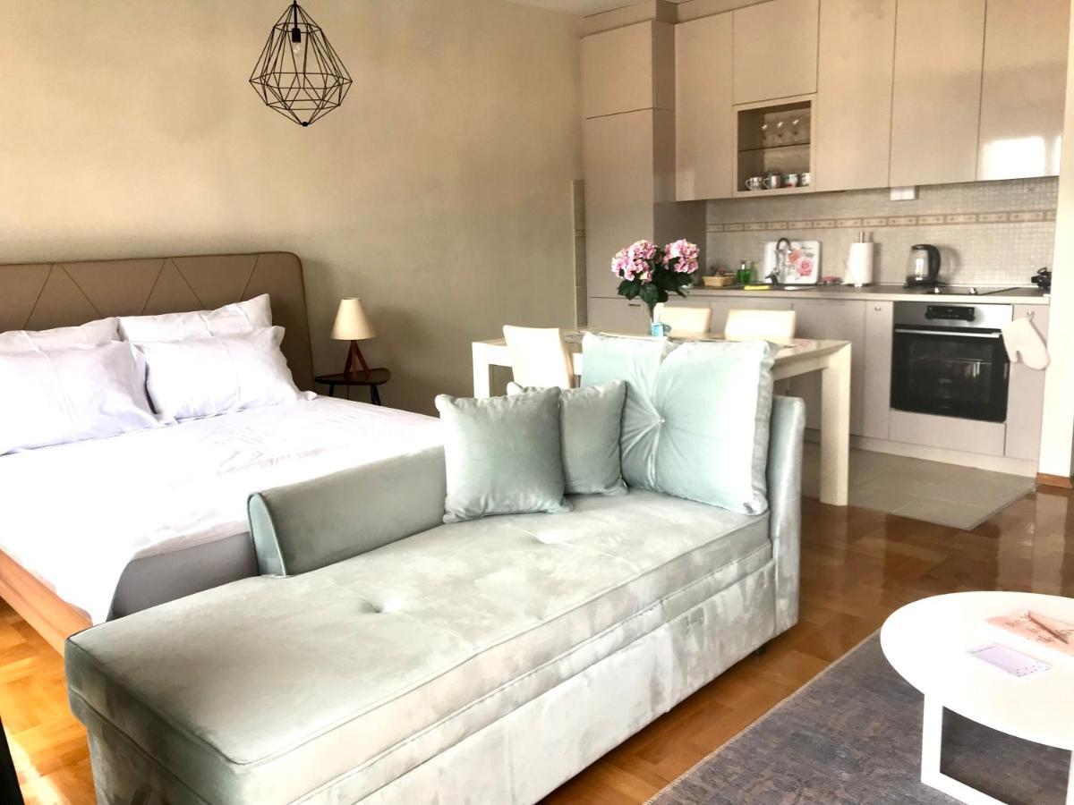 Montenegro Diamonds Apartment เบชิชิ ภายนอก รูปภาพ